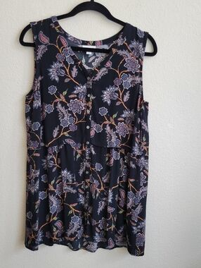 J. Jill Black Sleeveless Floral Top with Purple and Orange Accents Ladies Medium